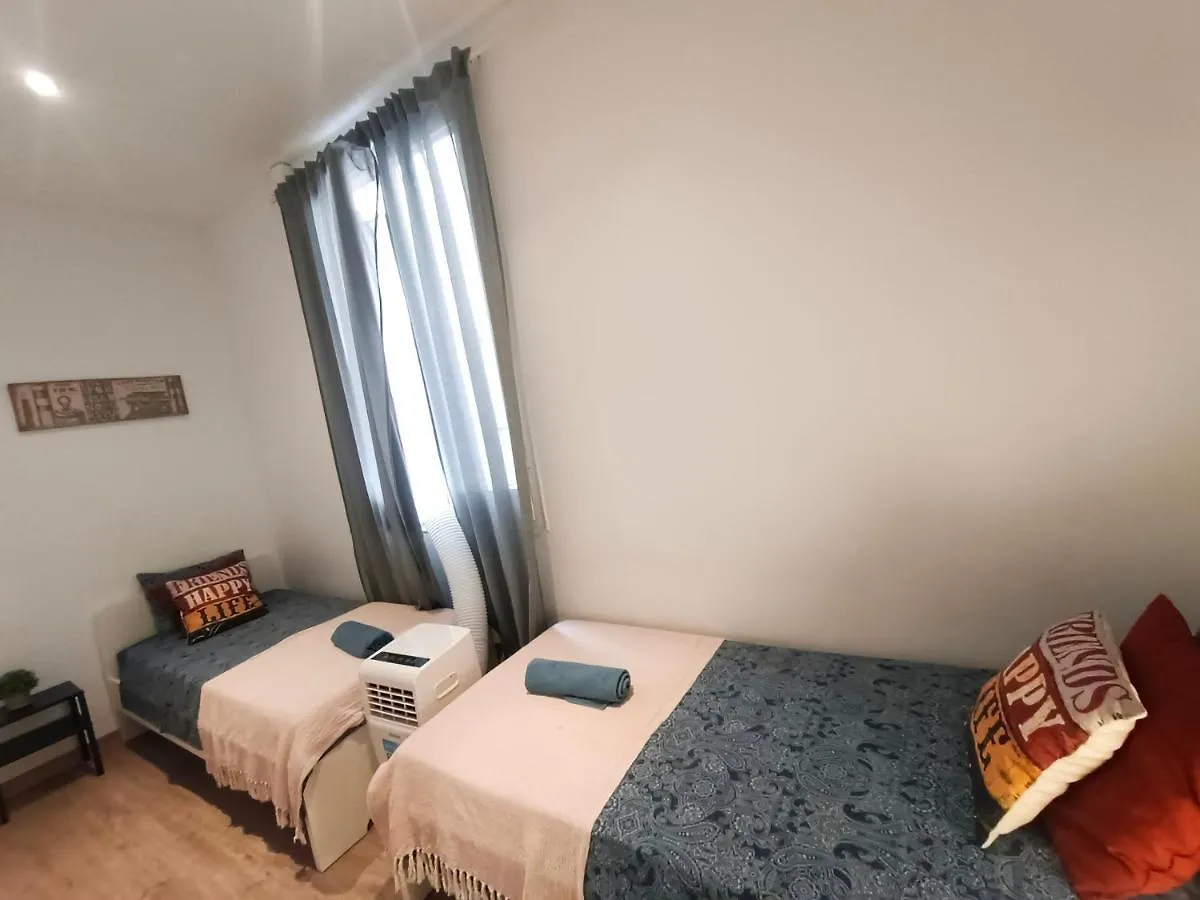 Hostel Private Rooms In Born Barcelona