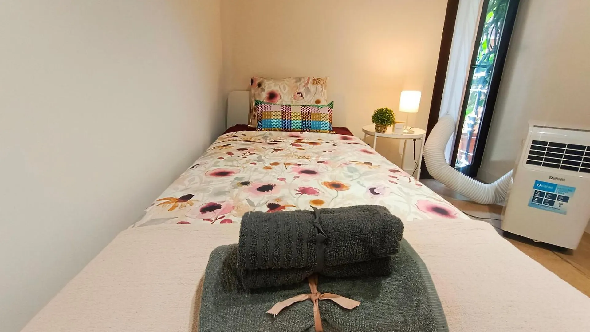 Private Rooms In Born Barcelona 0*,  Spain