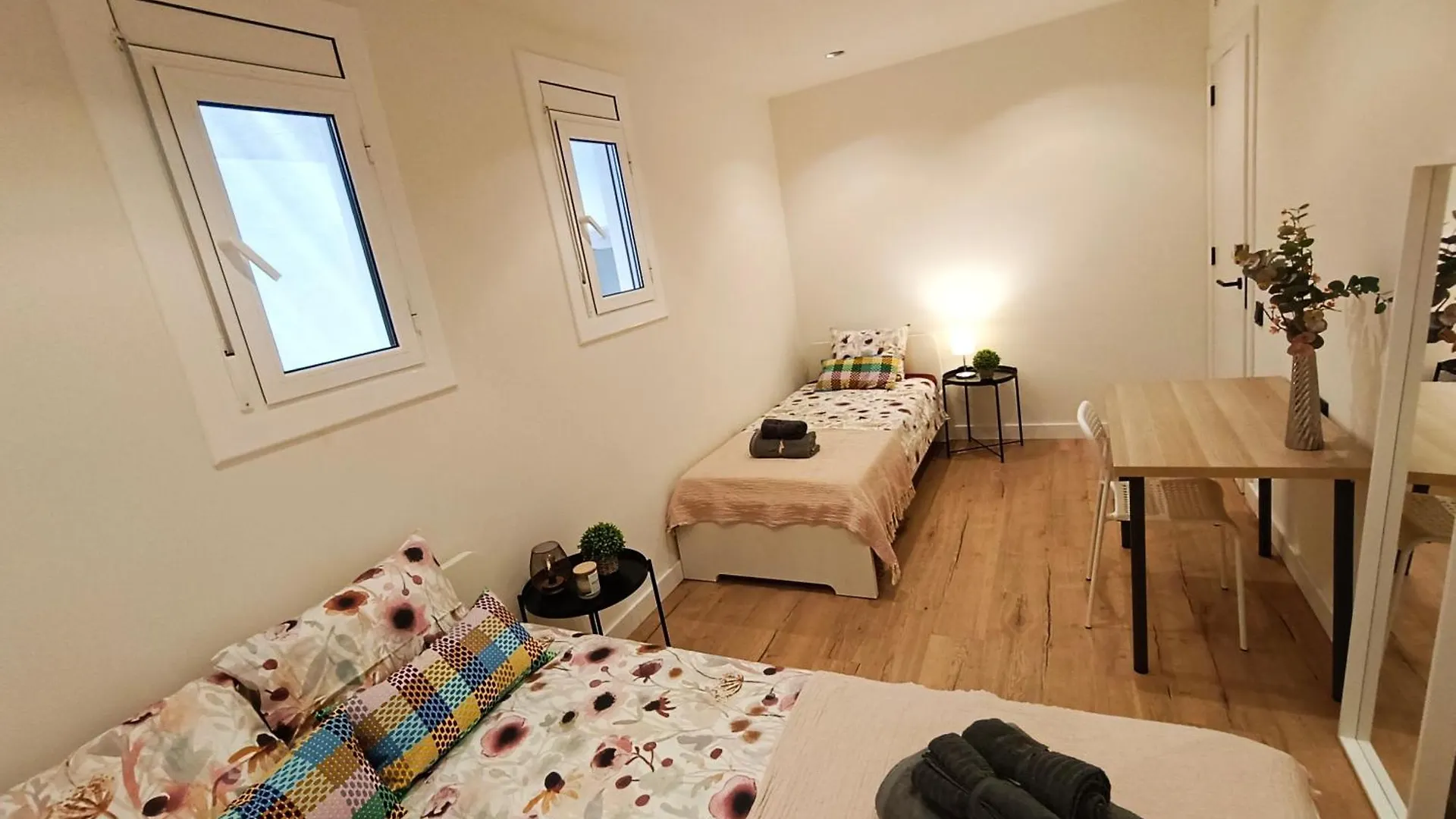 Hostel Private Rooms In Born Barcelona Spain